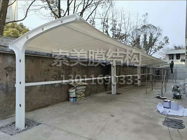 膜結(jié)構(gòu)車棚